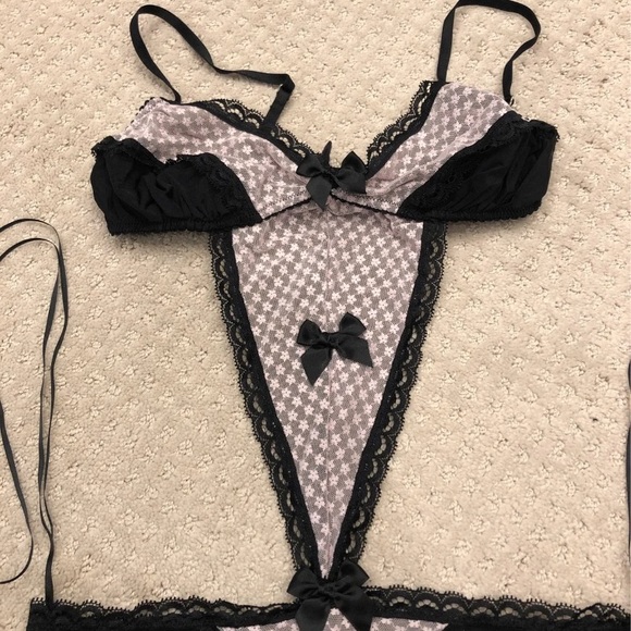 SOLD - Victoria Secret Lingerie - Picture 3 of 8